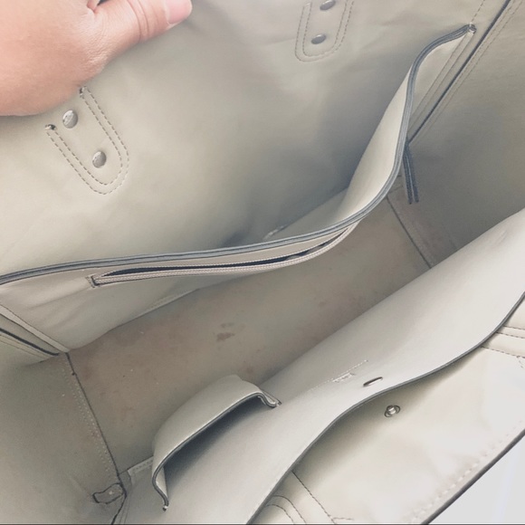 Ivanka Trump leather carry all laptop bag - Picture 2 of 2